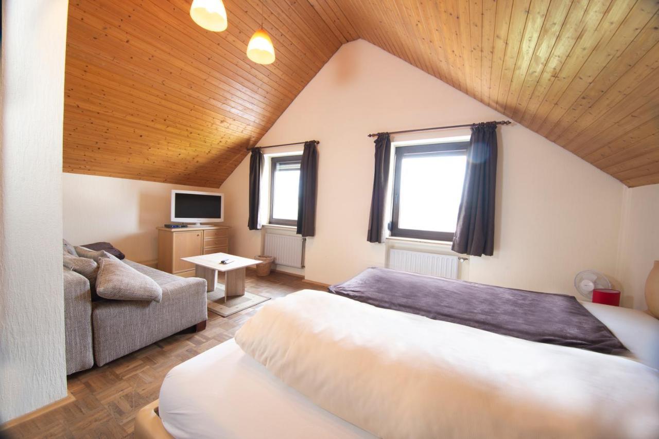 Zum Bergischen Hof Hotel Dormagen Kültér fotó
